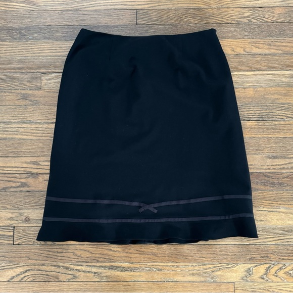Flirty Black Stretch SZ 16 Larry Levine Flare Skirt w Ribbon Trim + Bow - Picture 1 of 5